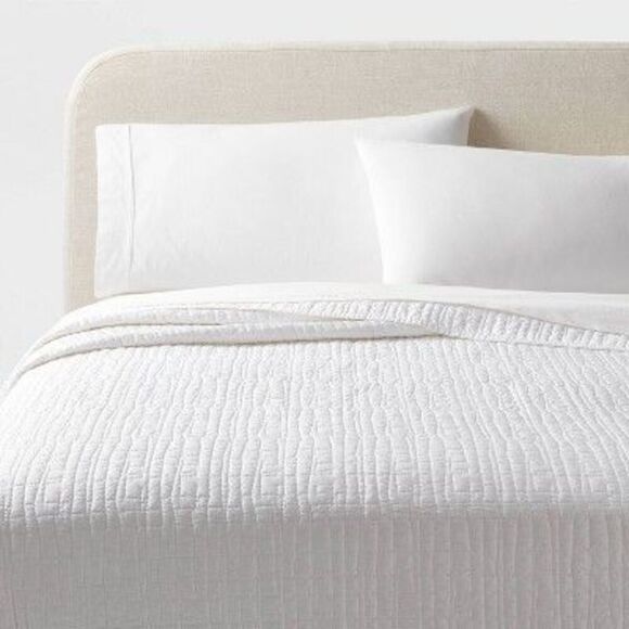 Open Box - Threshold - King TENCEL Quilt White - Threshold White - Picture 1 of 2